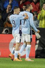 34LRV20251109_.jpg 34LRV20251109_.jpg