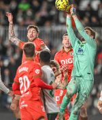 Bur_MAK_5584.jpg Bur_MAK_5584.jpg