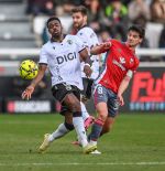 Bur_MAK_3753.jpg Bur_MAK_3753.jpg