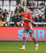 Bur_MAK_4433.jpg Bur_MAK_4433.jpg