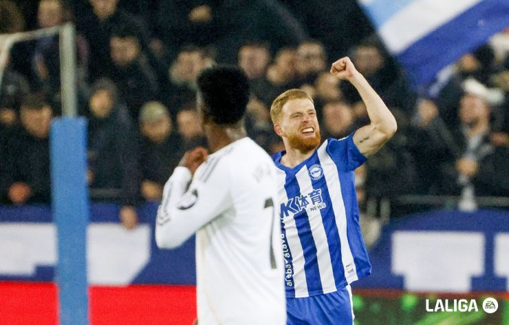 Espectacular control de Carlos Vicente en el gol contra el Real Madrid