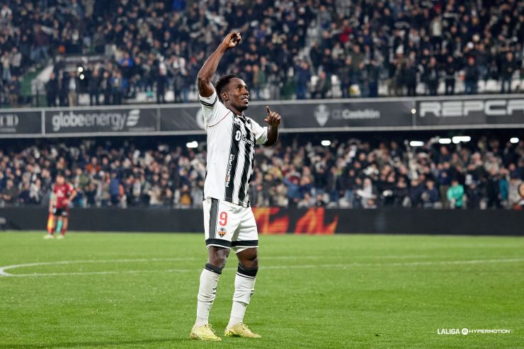 El CD Castellón sigue en estado de gracia y logra la quinta victoria consecutiva en LALIGA HYPERMOTION.