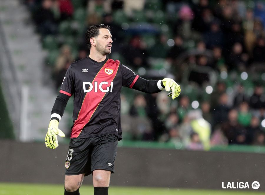 Batalla no tuvo su mejor tarde en el Martínez Valero 2 highlight_image