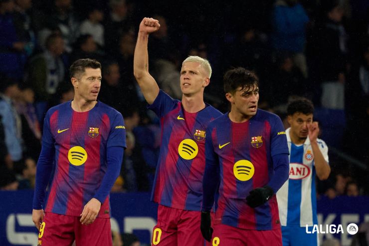 El FC Barcelona sufre, espera y golpea en los minutos finales