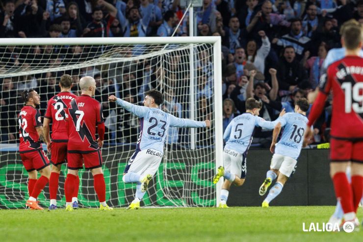 Abrelatas Carreira: lateral con alma de delantero