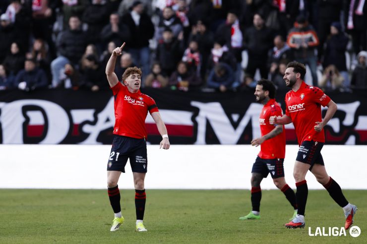 CA Osasuna se impone en Vallecas