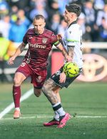 Bur_MAK_4915.jpg Bur_MAK_4915.jpg