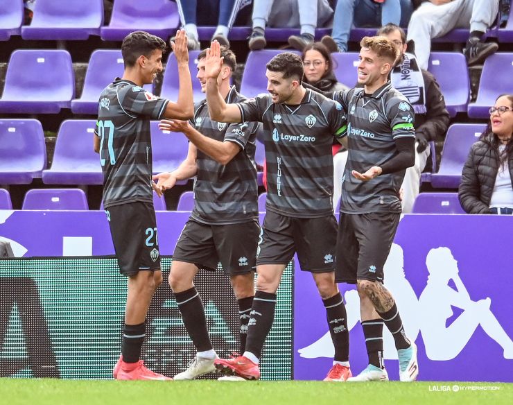 Rotundo triunfo del CD Castellón ante el Real Valladolid