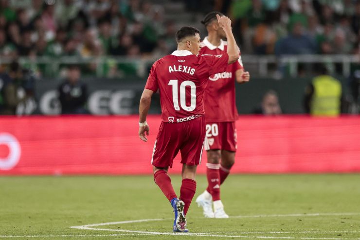 El remate en plancha de Alexis que reenganchó al Sevilla en el derbi