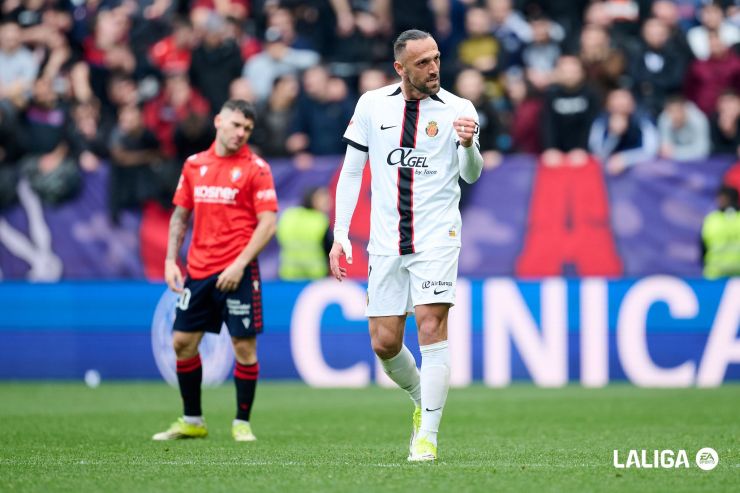 El 'pirata' Muriqi volvió a hacer de las suyas en El Sadar