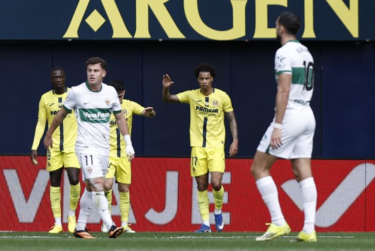 Buchanan volvió loco a Germán Valera para marcar un tanto increíble