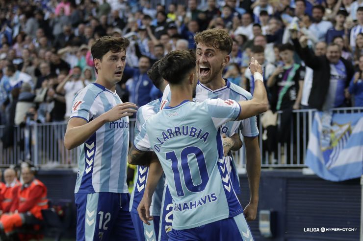 El Málaga remonta y sigue imparable en La Rosaleda