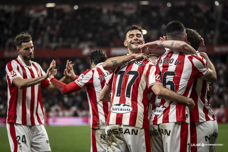 El Real Sporting gana al CD Castellón y vuelve a la senda del triunfo