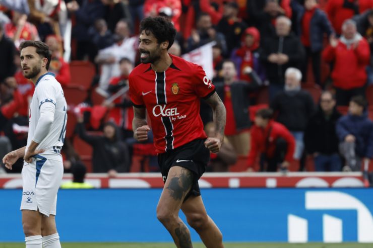 Samu Costa saca al Mallorca del descenso