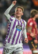 Puc_MAK_3566.jpg Puc_MAK_3566.jpg