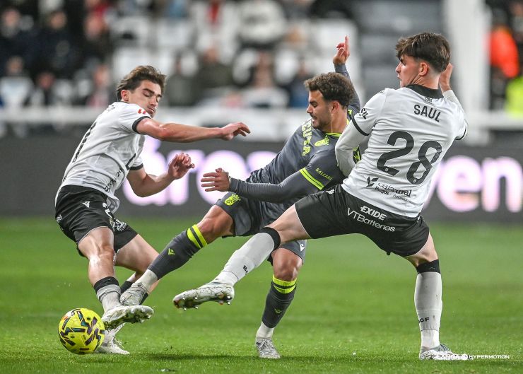 Empate a uno en el partido entre Burgos CF y AD Ceuta FC