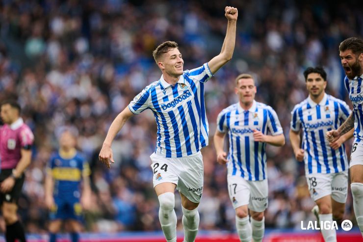 Sucic dibuja un golazo para iluminar a la Real ante el Alavés