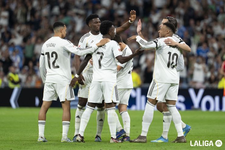 El Real Madrid vence al Alavés y apura sus opciones al título