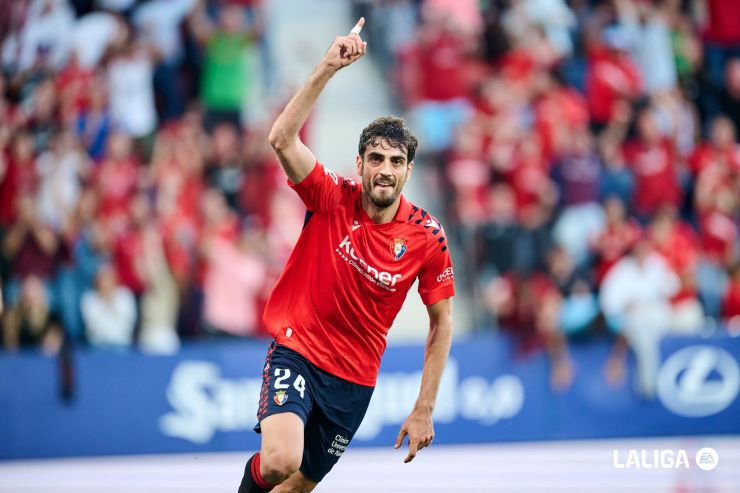 CA Osasuna remonta en el descuento y hunde al Sevilla FC en la zona roja