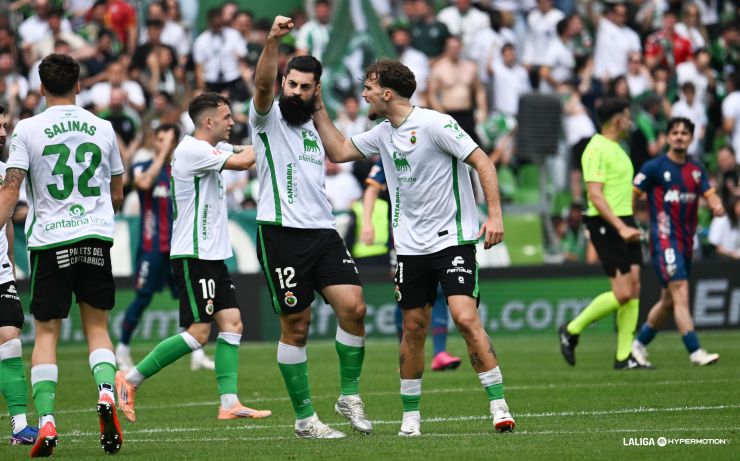 El R. Racing Club remonta y seguirá líder de LALIGA Hypermotion