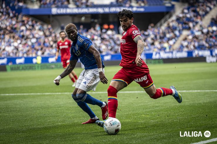 El Real Oviedo resiste con nueve y arranca un empate heroico ante el Getafe CF