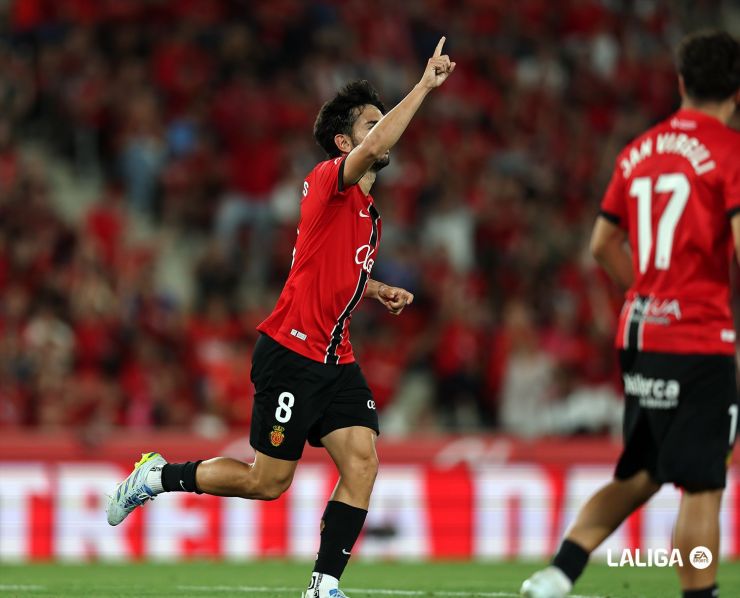 Morlanes firma un golazo a la escuadra