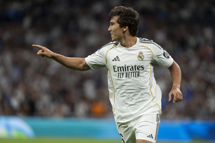 Gonzalo aprovechó la asistencia de Carvajal para abrir el marcador