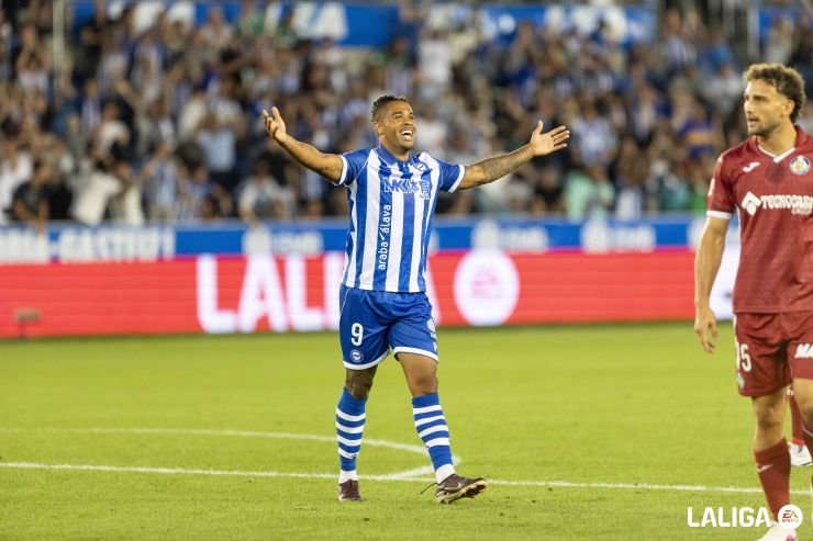 Mariano recupera la sonrisa con un golazo descomunal