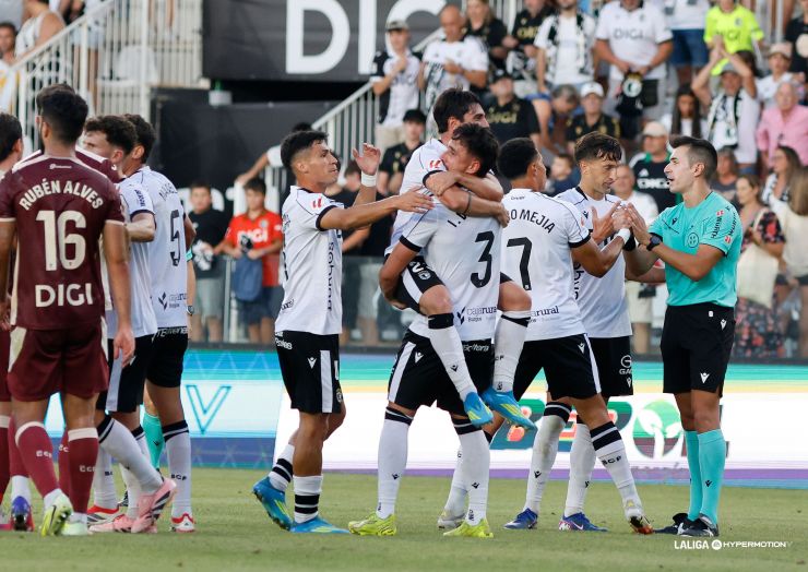 Victoria en el descuento del Burgos CF