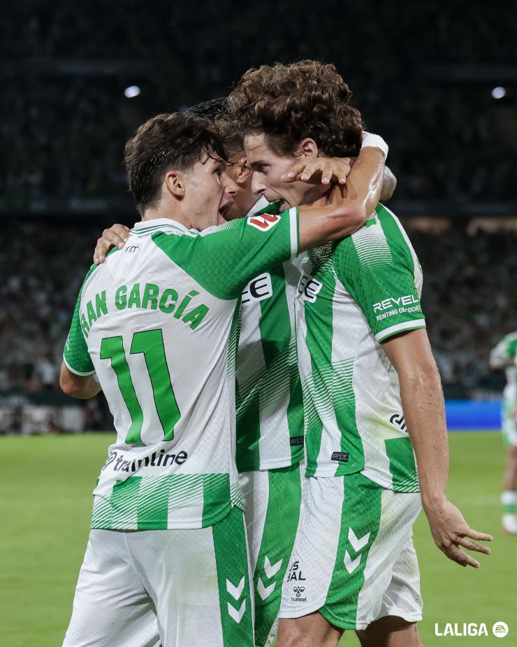 El Real Betis se estrena con victoria ante la Real Sociedad