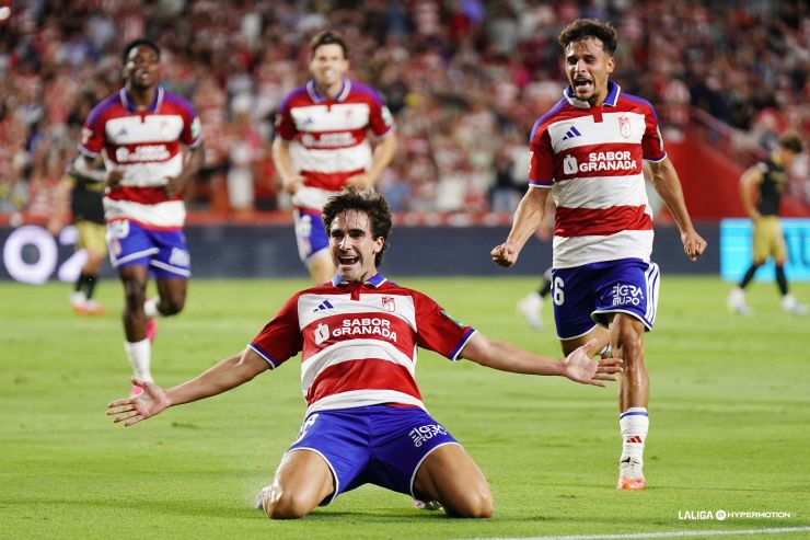 El Granada CF vence en su estreno en el Nuevo Los Cármenes