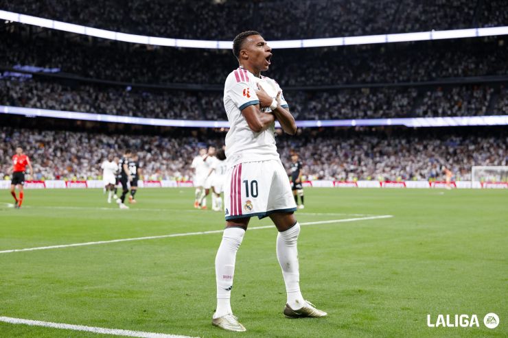 Mbappé lidera la primera victoria de la temporada en el Bernabéu
