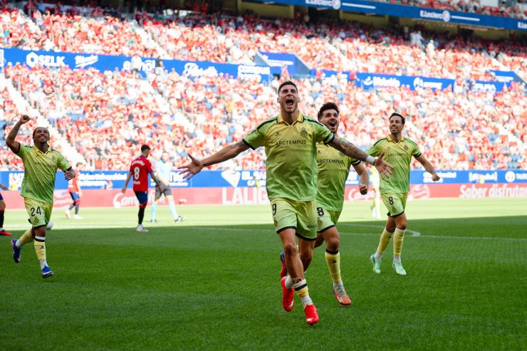 El Espanyol vence en El Sadar de la mano de Roberto Fernández