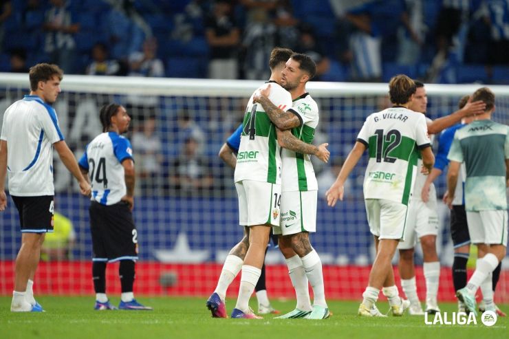 El Elche CF logra la primera victoria de la temporada