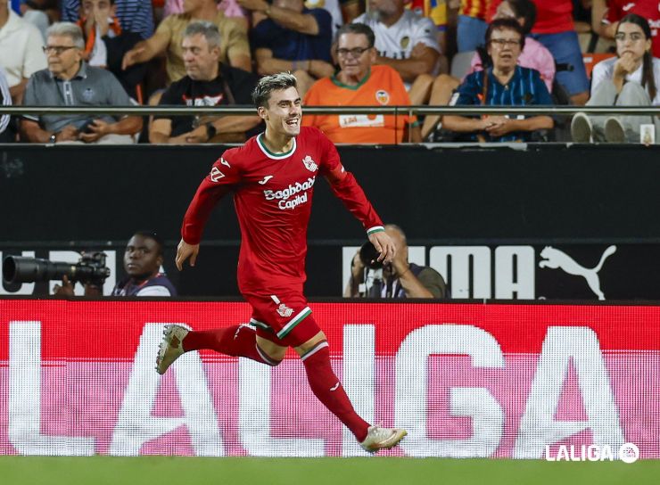 Barrenetxea salva a la Real in extremis en Mestalla