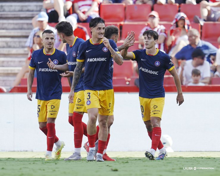 El FC Andorra vuelve a ganar y sonríe