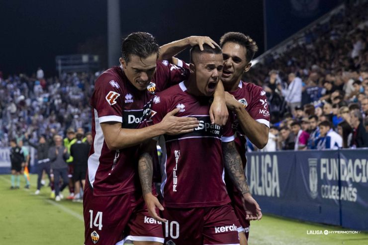 El CD Castellón vence y es líder una jornada más
