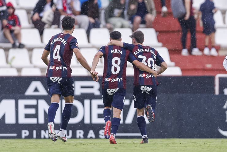 La SD Eibar sigue de dulce y remonta en Albacete